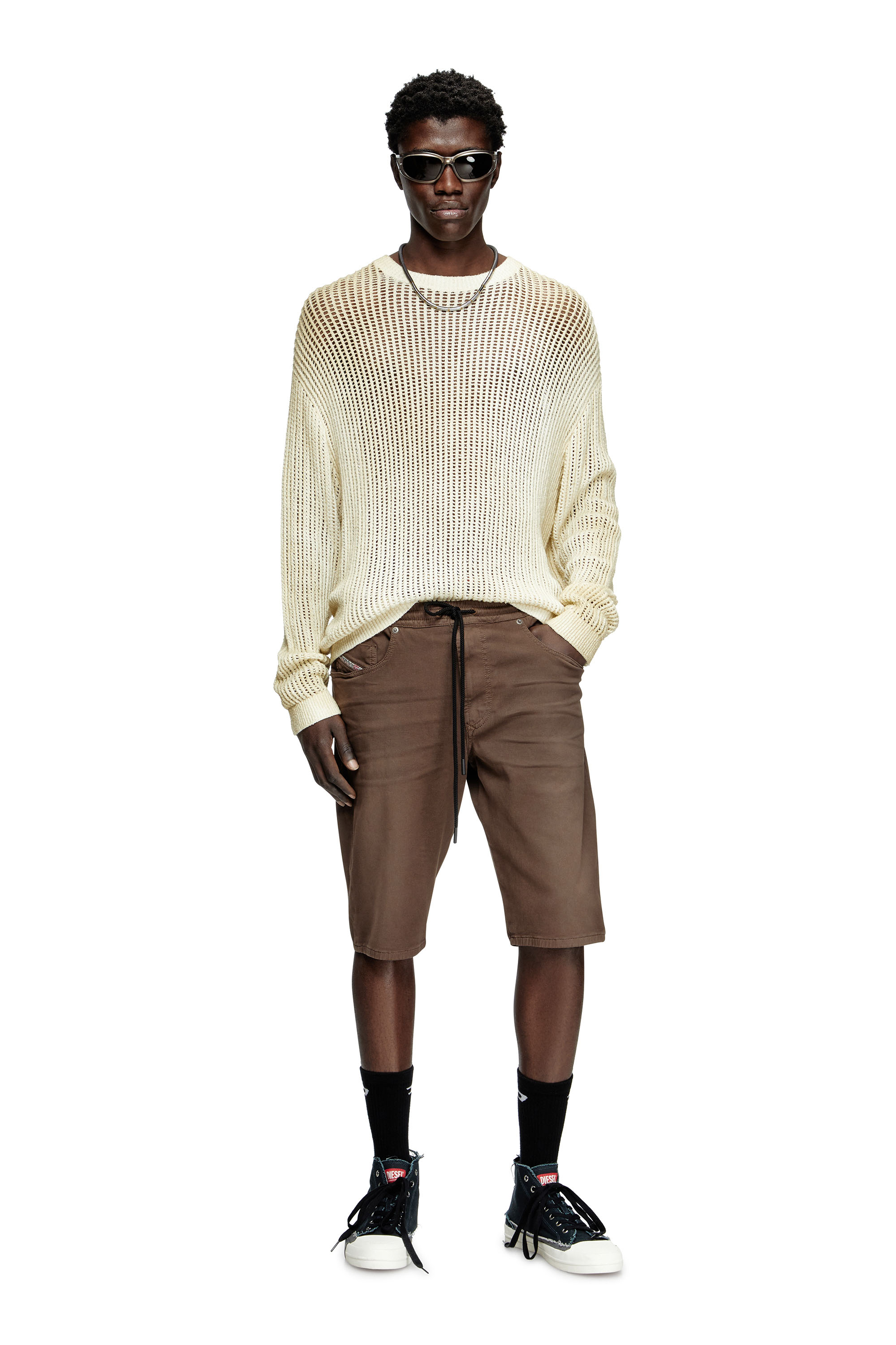 Diesel - 2033 D-KROOLEY-SHORT JOGG, Man's Chino shorts in JoggJeans in Brown - 3